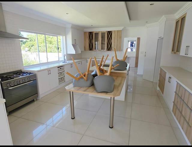 5 BEDROOM PROPERTY TO RENT IN BRYANSTON WEST